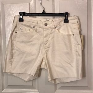Universal Thread shorts white